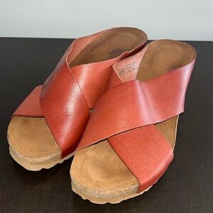 Women’s Crisscross Leather Slide Mules in Rust
